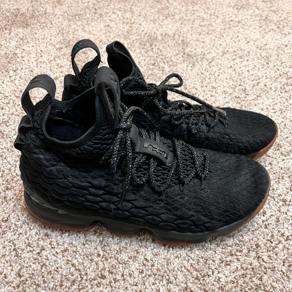 Nike LeBron 15 'Black Gum' 2017 size 10.5 - Picture 2 of 10